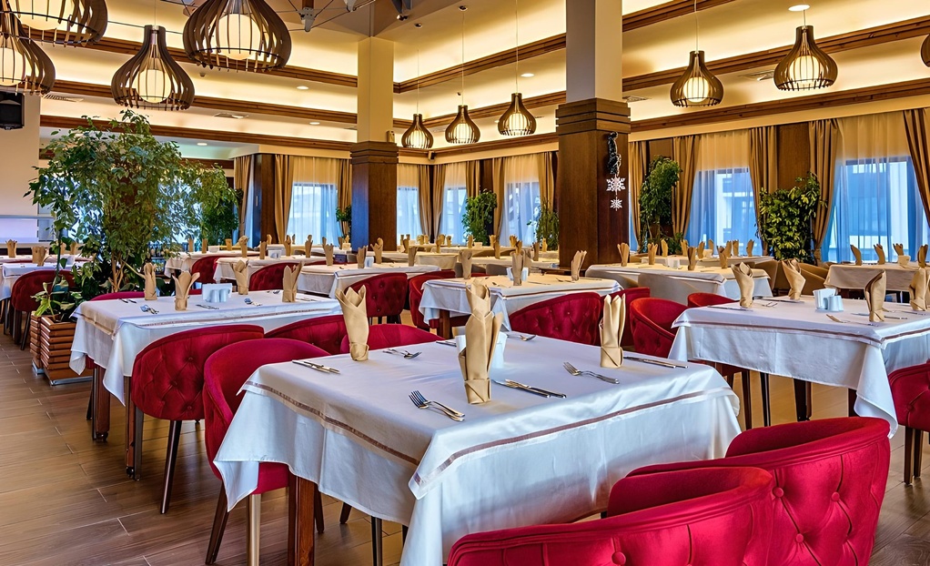 PLATINUM HOTEL & CASINO 4*