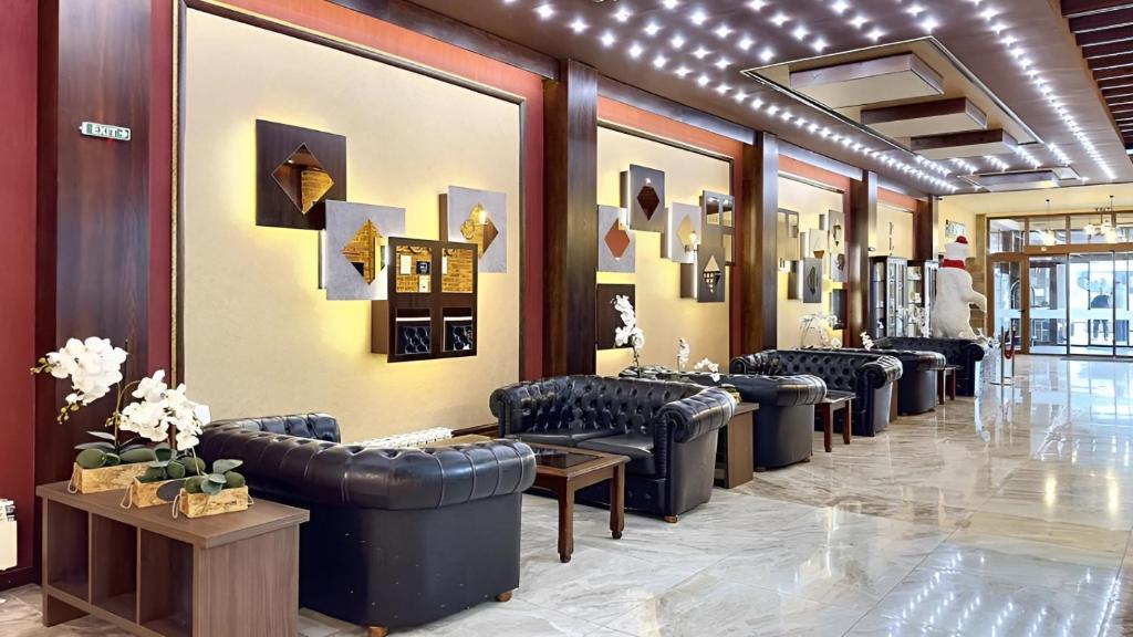 PLATINUM HOTEL & CASINO 4*