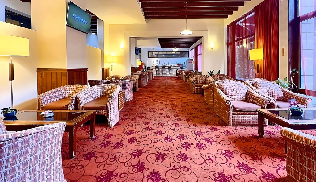 PLATINUM HOTEL & CASINO 4*