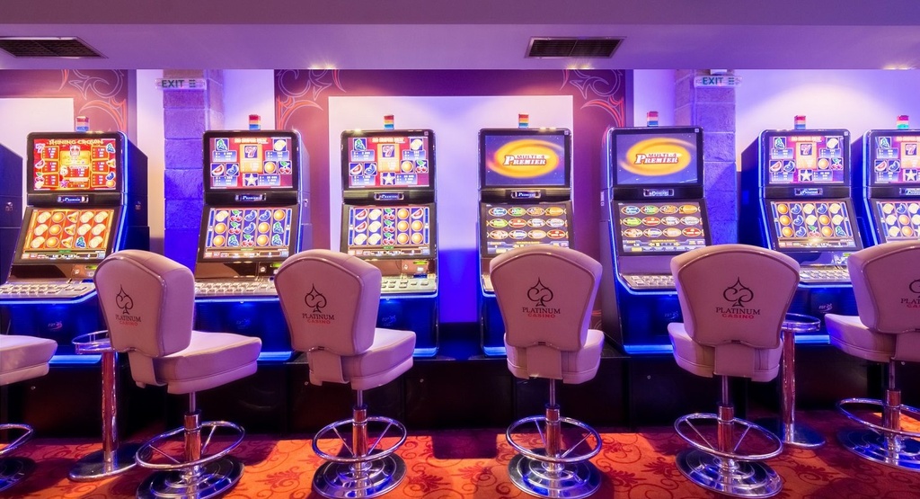 PLATINUM HOTEL & CASINO 4*