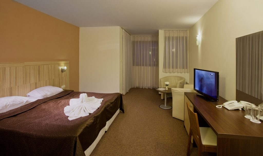 Casa Karina 4*