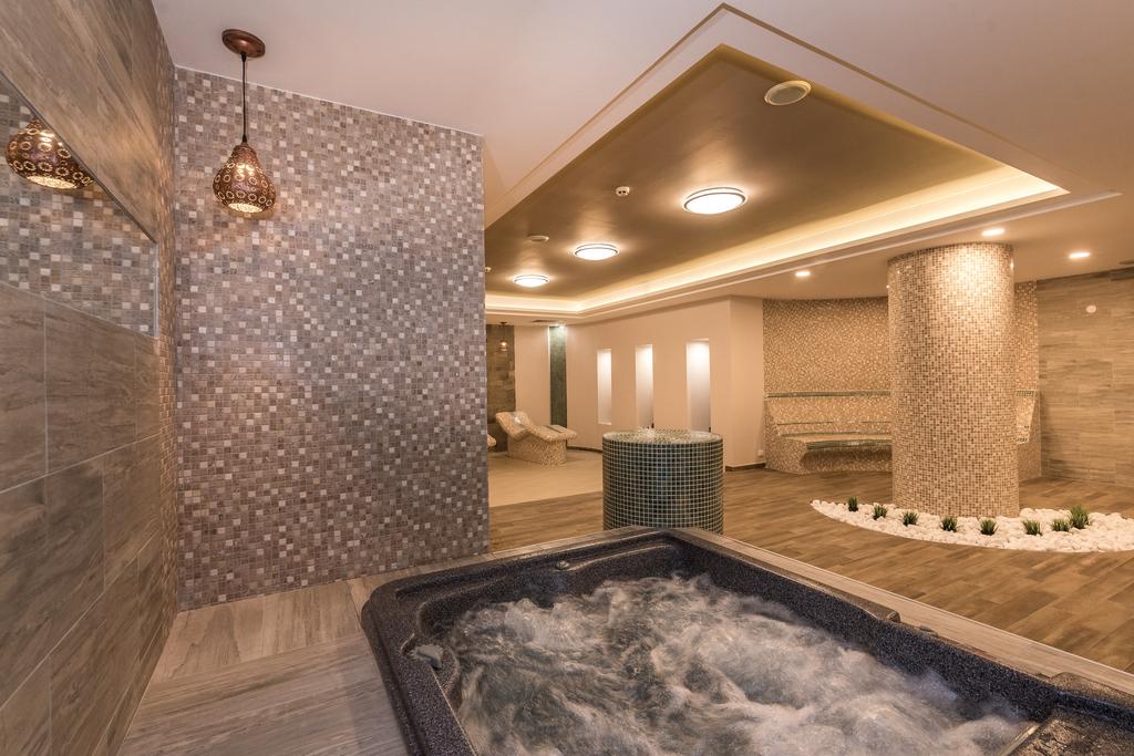 Hotel Lion 4*