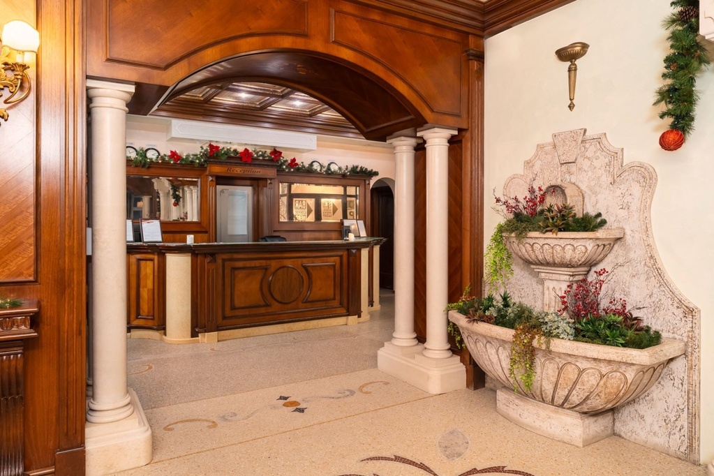 Hotel Festa Winter Palace 5*